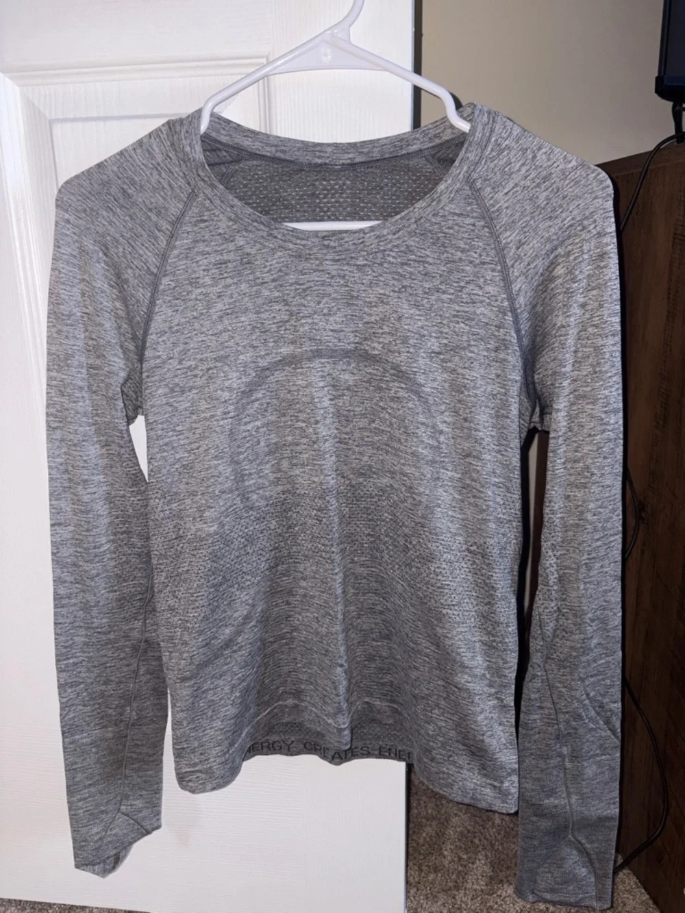 lululemon athletica Heather Gray Long Sleeve Performance Tee - Picture 1 of 2